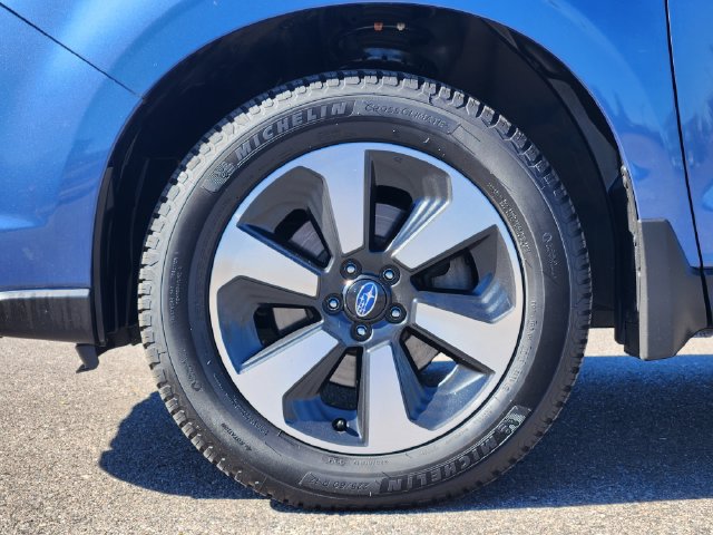 Used 2017 Subaru Forester 2.5i Premium w/ All-Weather Package AWD/4WD image 10
