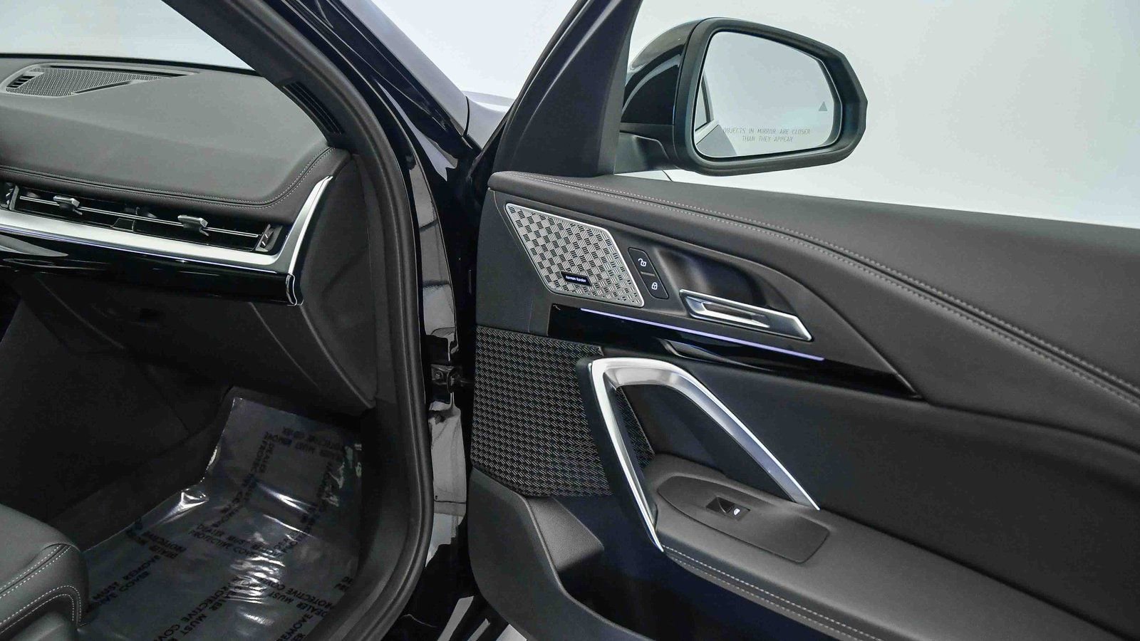 Used 2025 BMW X1 xDrive28i w/ Convenience Package image 18