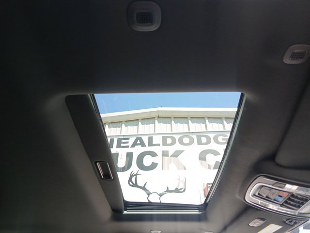 Used 2025 RAM 2500 Laramie w/ Night Edition AWD/4WD image 32