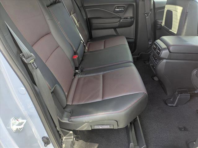 Certified 2025 Honda Ridgeline Black Edition image 19