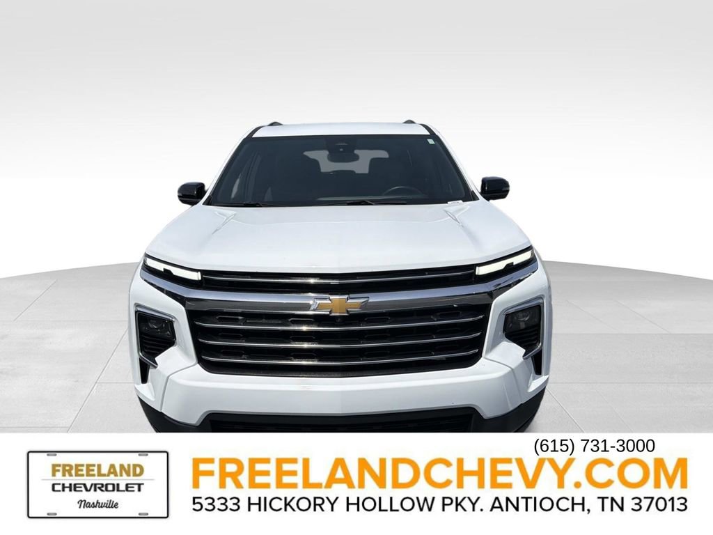 Used 2024 Chevrolet Traverse LT FWD image 9
