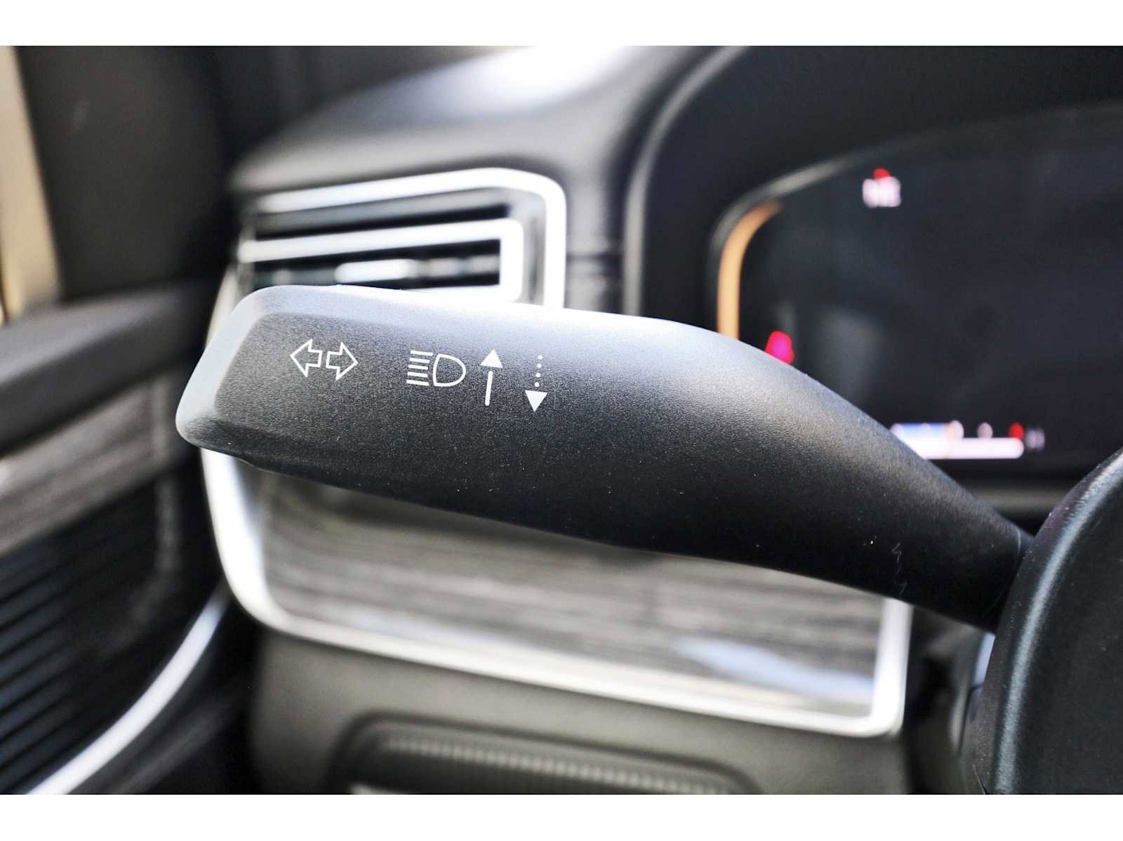 Used 2022 Jeep Wagoneer Series III w/ Flexible Seating Group image 18