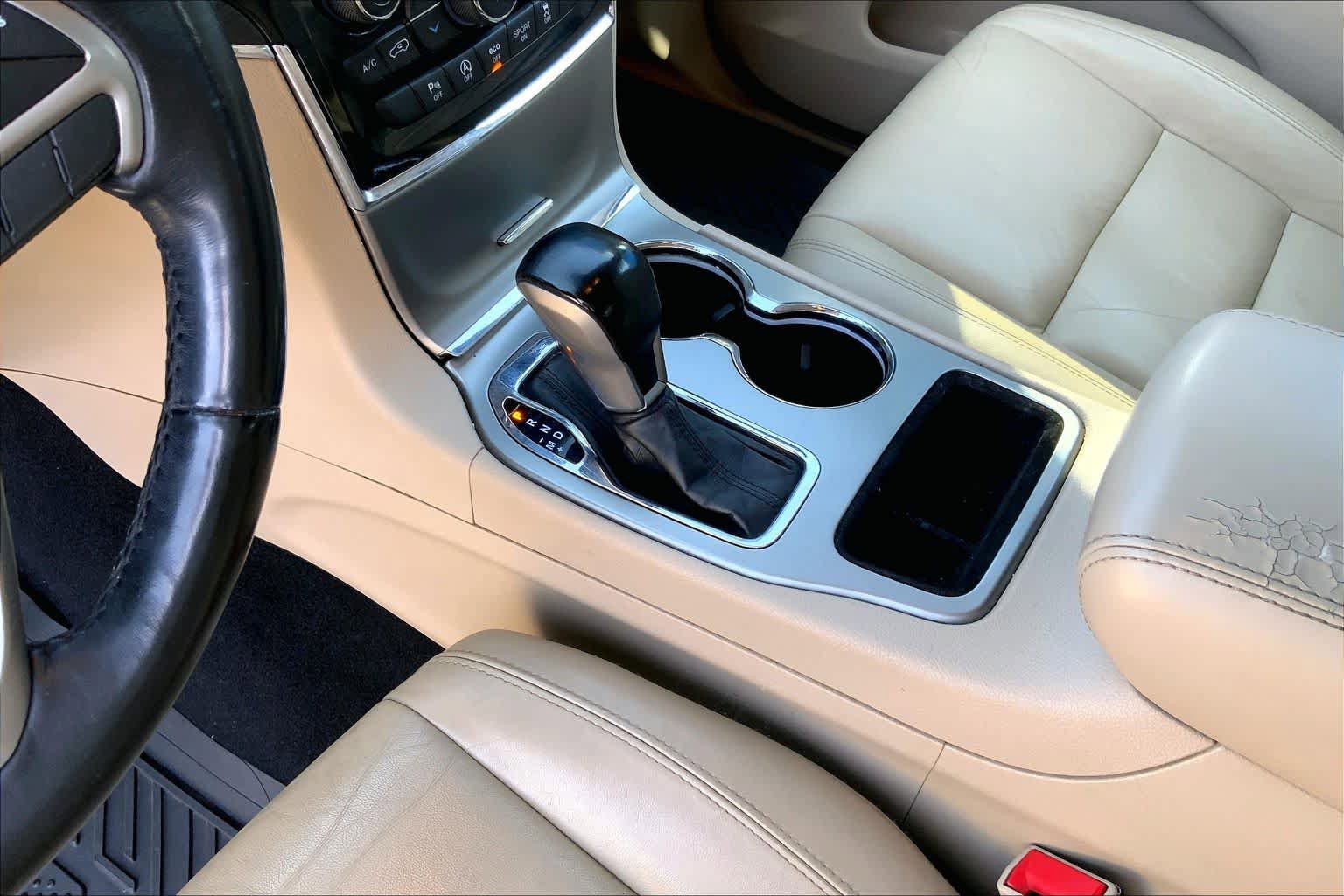 Used 2020 Jeep Grand Cherokee Limited w/ Premium Lighting Group RWD image 17