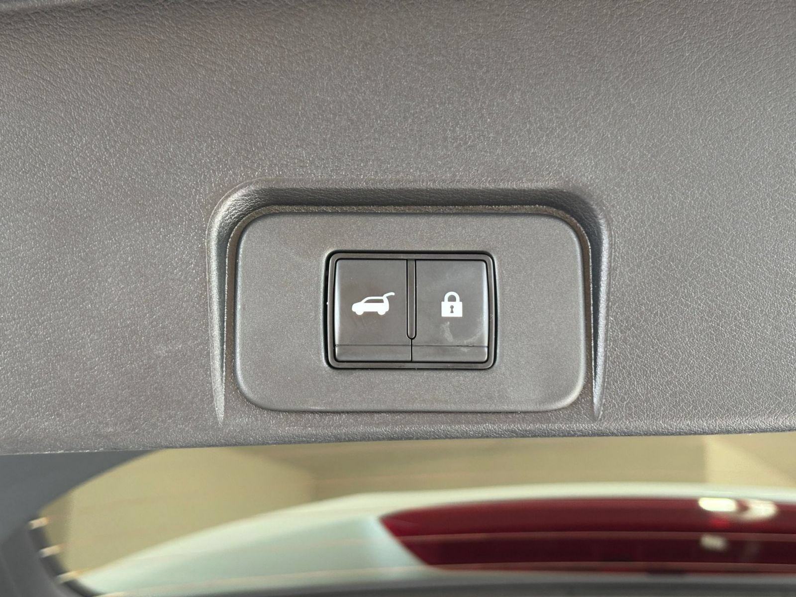 Used 2026 Nissan Rogue SL FWD image 22