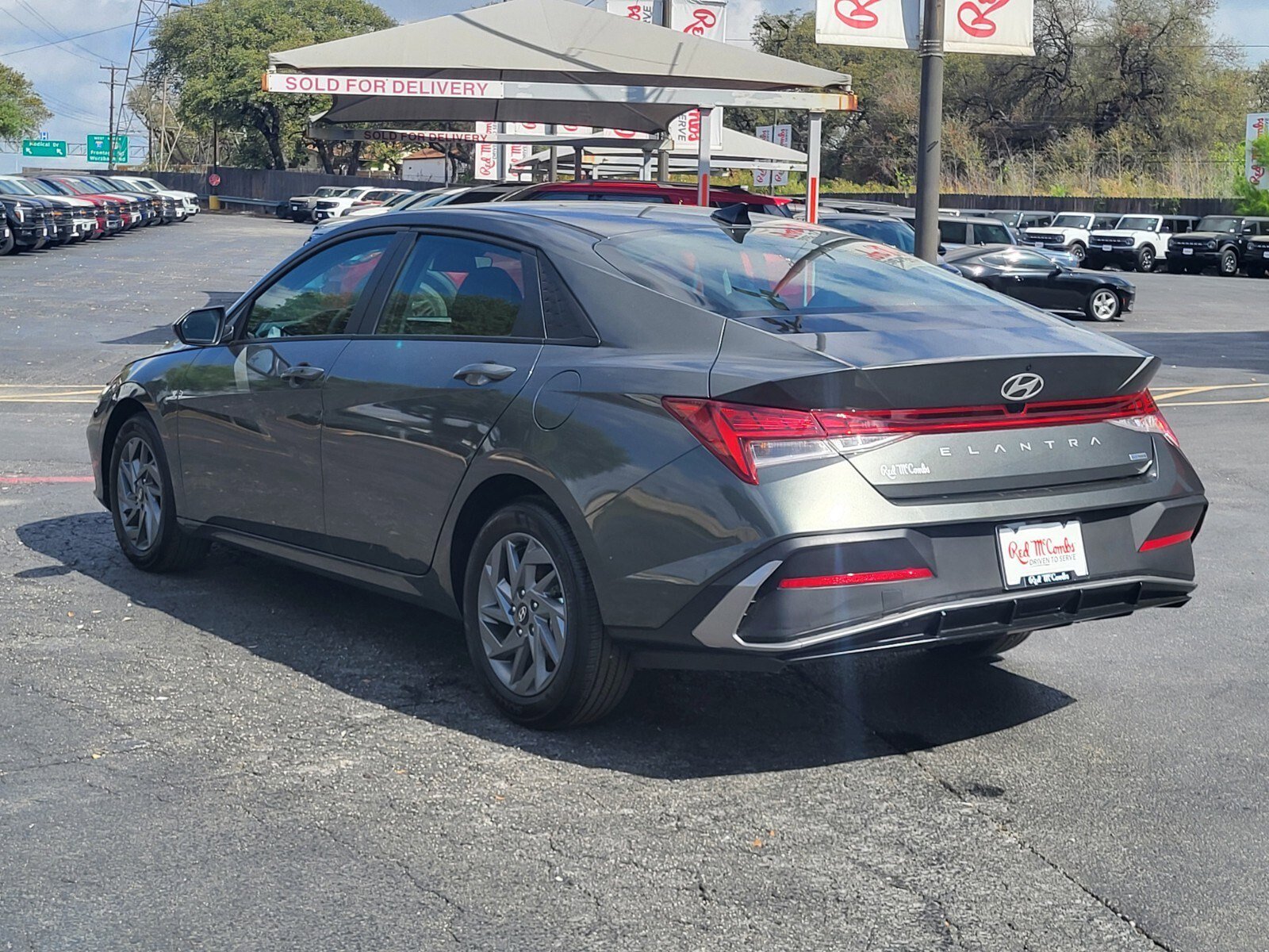Used 2026 Hyundai Elantra Blue image 6