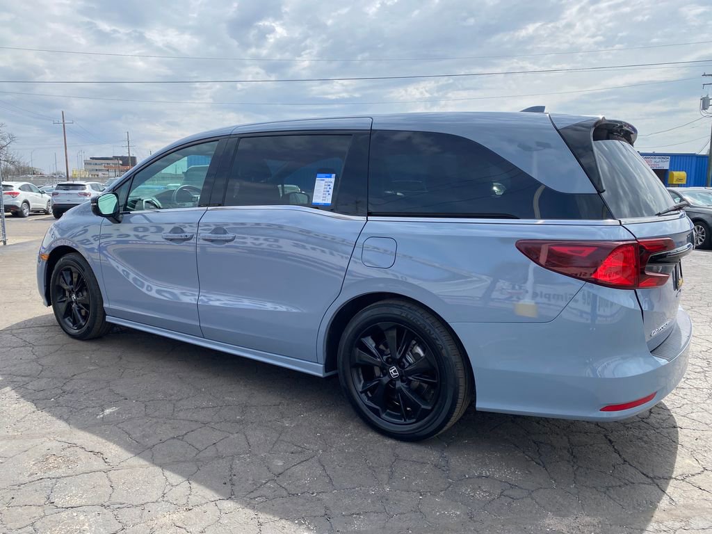 Used 2024 Honda Odyssey Sport image 6