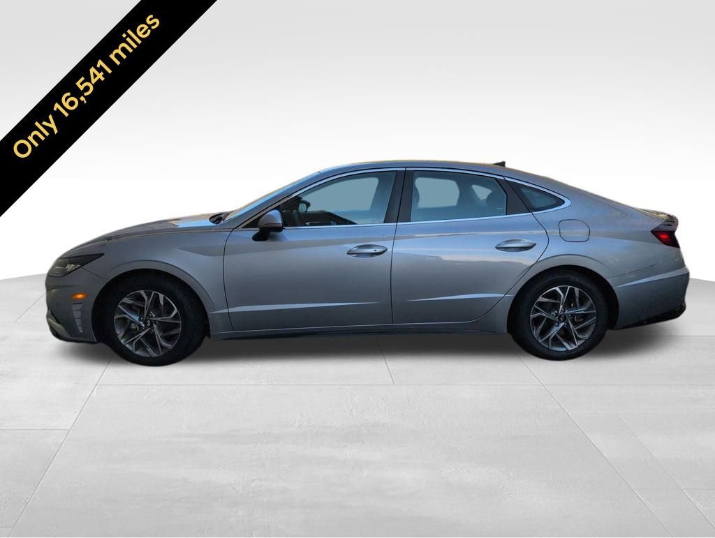 Certified 2023 Hyundai Sonata SEL image 2