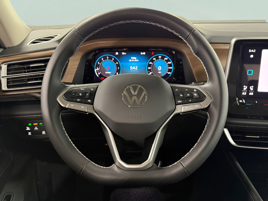New 2026 Volkswagen Atlas SE image 12