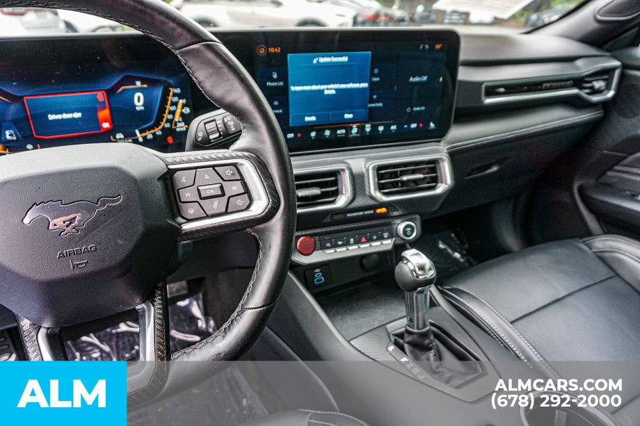 Used 2025 Ford Mustang Premium RWD image 32