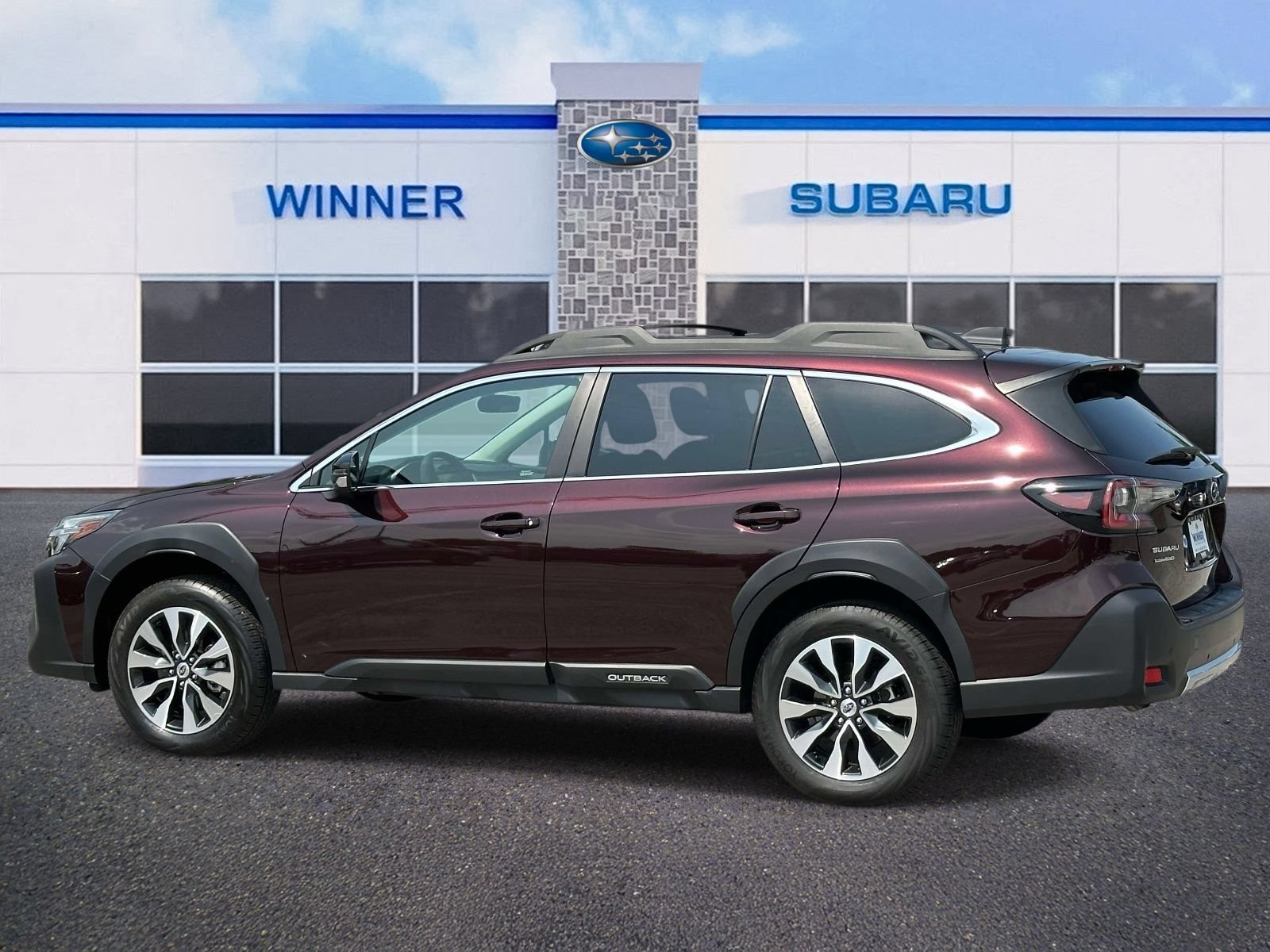 Used 2024 Subaru Outback Limited AWD/4WD image 2
