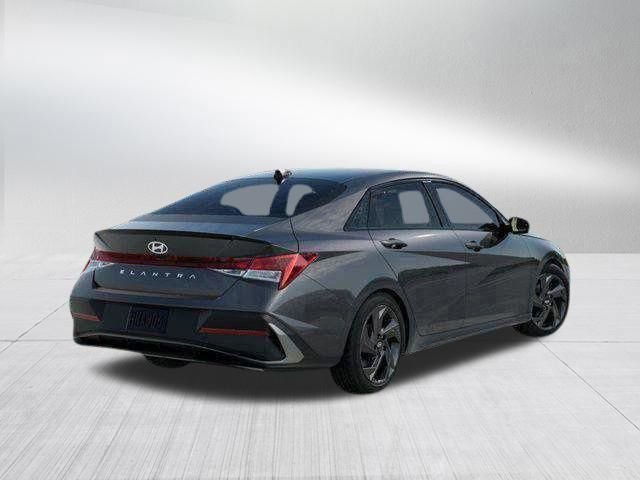 New 2026 Hyundai Elantra Sport FWD image 4