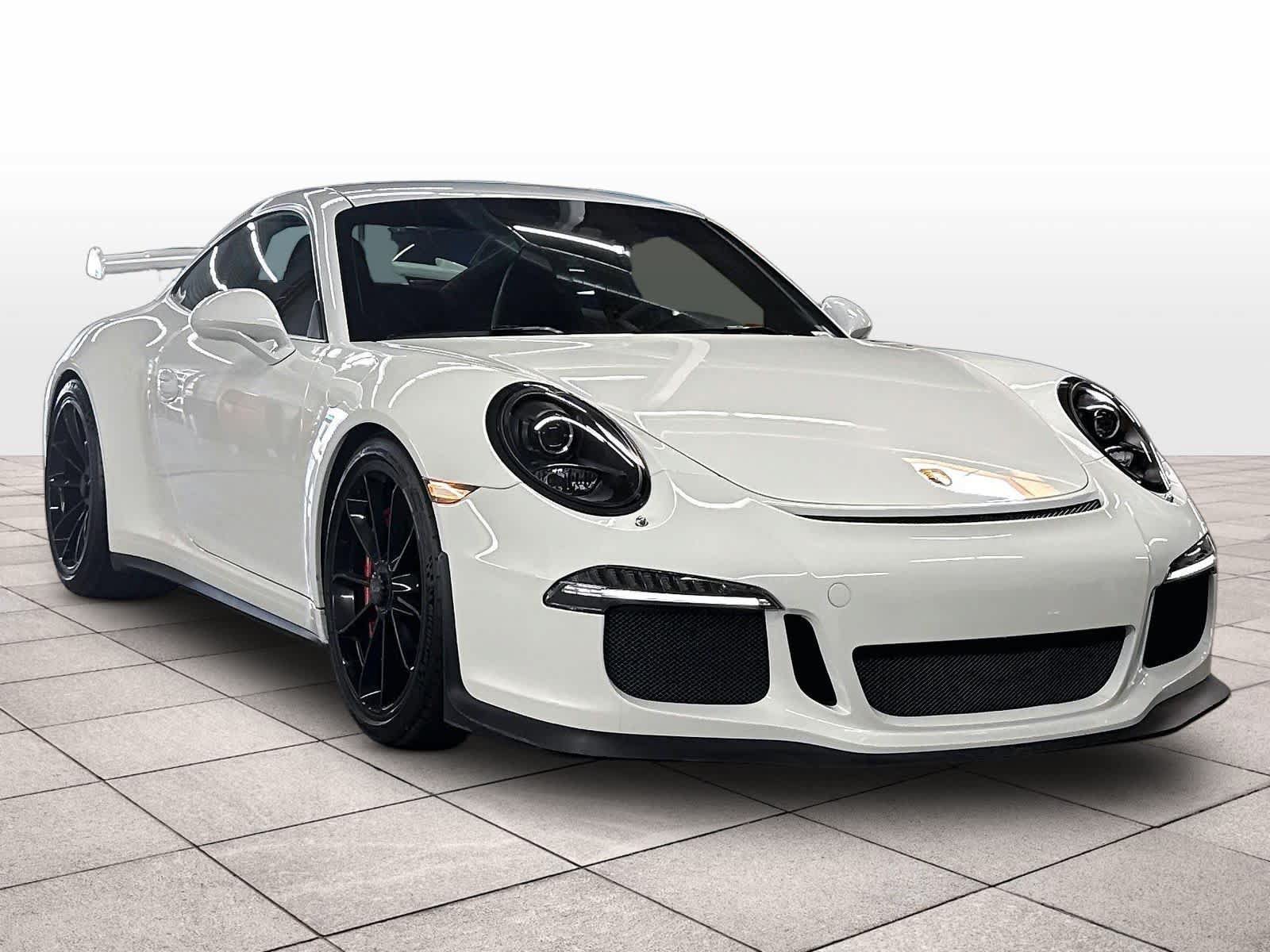 Used 2015 Porsche 911 GT3 RWD image 2