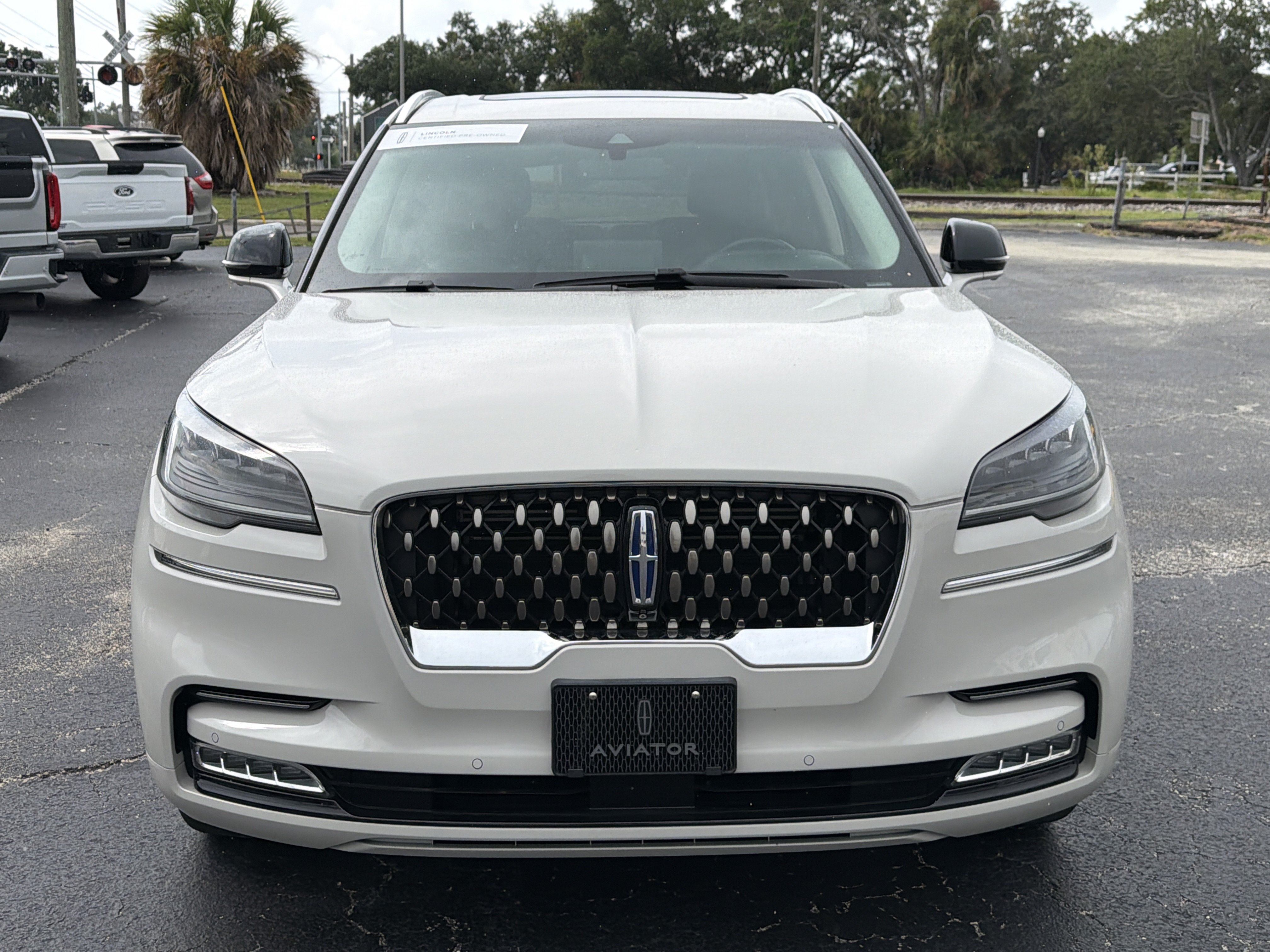 Used 2021 Lincoln Aviator Grand Touring AWD/4WD image 9