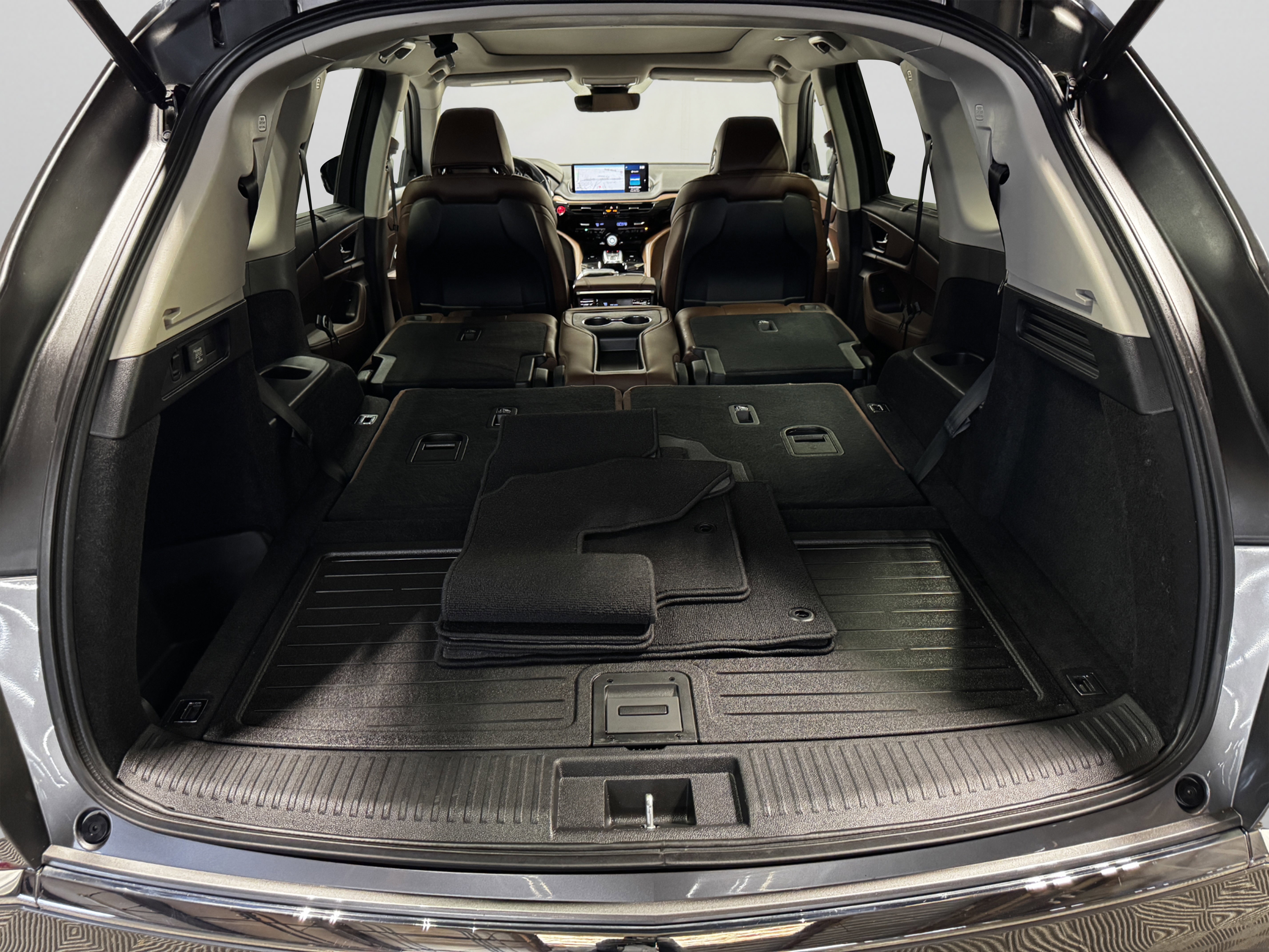 Certified 2023 Acura MDX FWD w/ Technology Package image 43