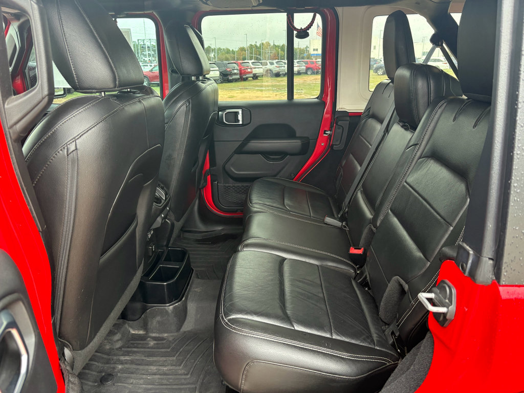 Used 2018 Jeep Wrangler Unlimited Sahara image 24