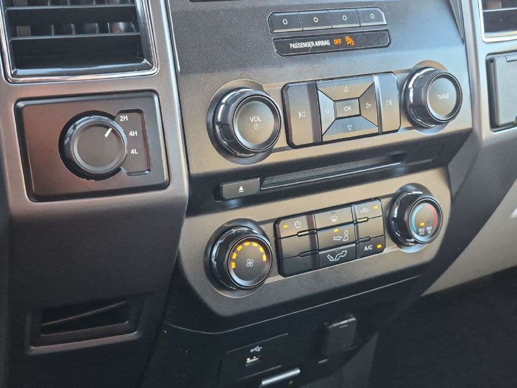 Used 2017 Ford F150 XLT AWD/4WD image 19