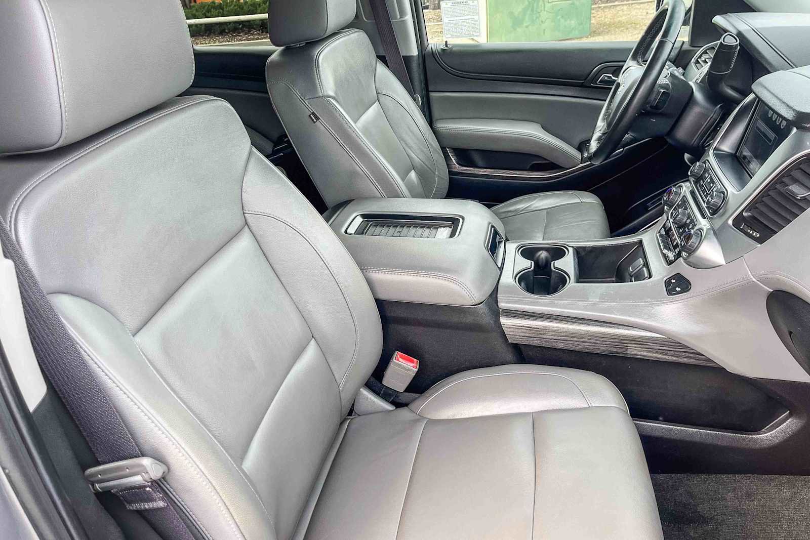 Used 2017 Chevrolet Tahoe LT w/ Luxury Package image 15