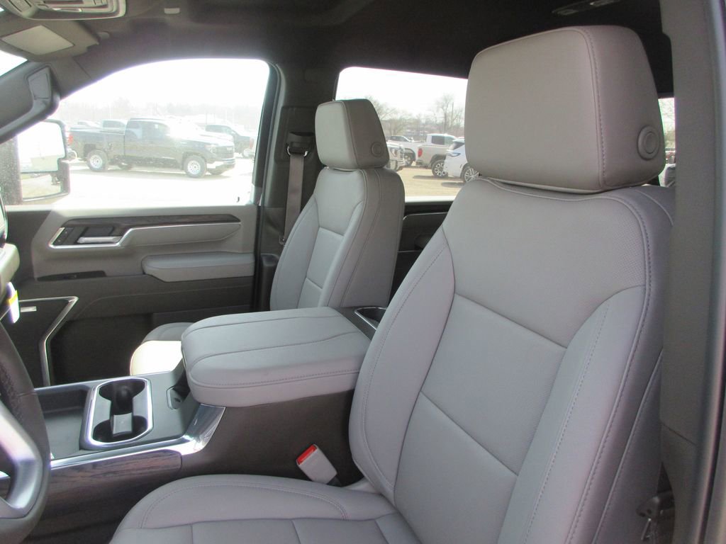 New 2026 GMC Sierra 2500 SLT w/ SLT Premium Package AWD/4WD image 13