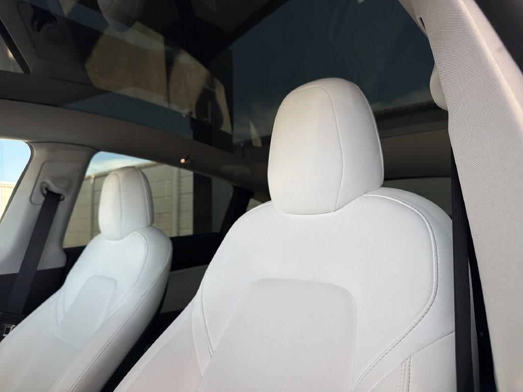 Used 2021 Tesla Model Y Long Range AWD/4WD image 6