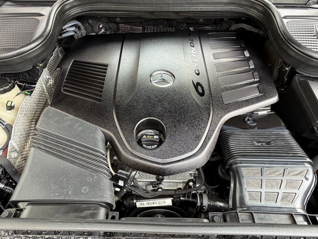 Used 2022 Mercedes-Benz GLS 450 4MATIC w/ Warmth & Comfort Package image 34