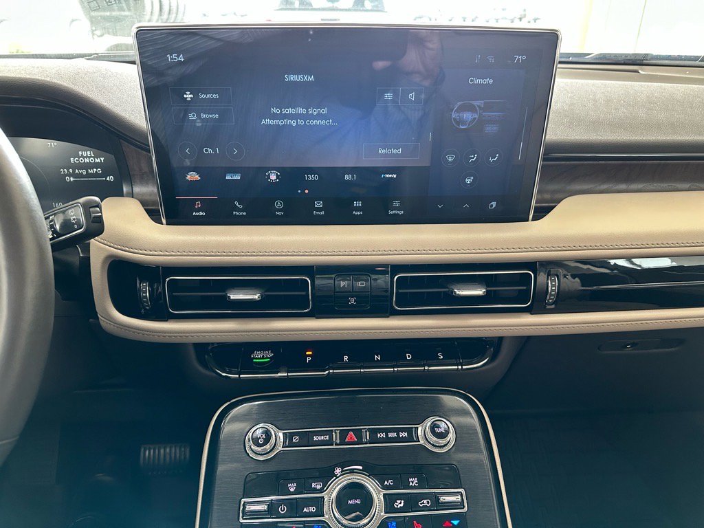 Used 2022 Lincoln Nautilus Reserve w/ Equipment Group 202A image 40