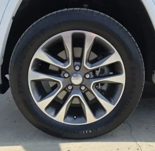 Used 2018 Jeep Grand Cherokee Overland image 56