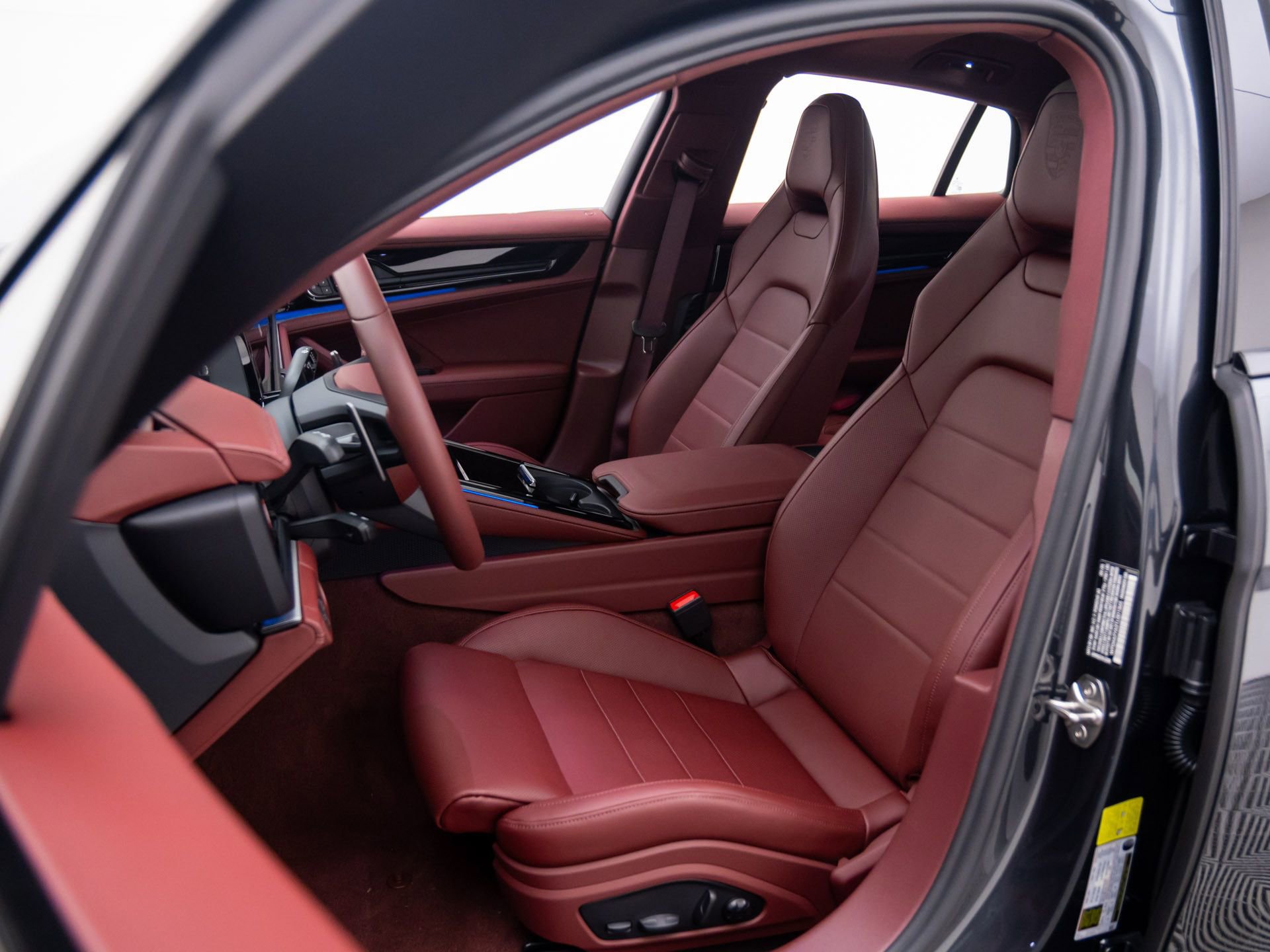 New 2026 Porsche Panamera 4 AWD/4WD image 5