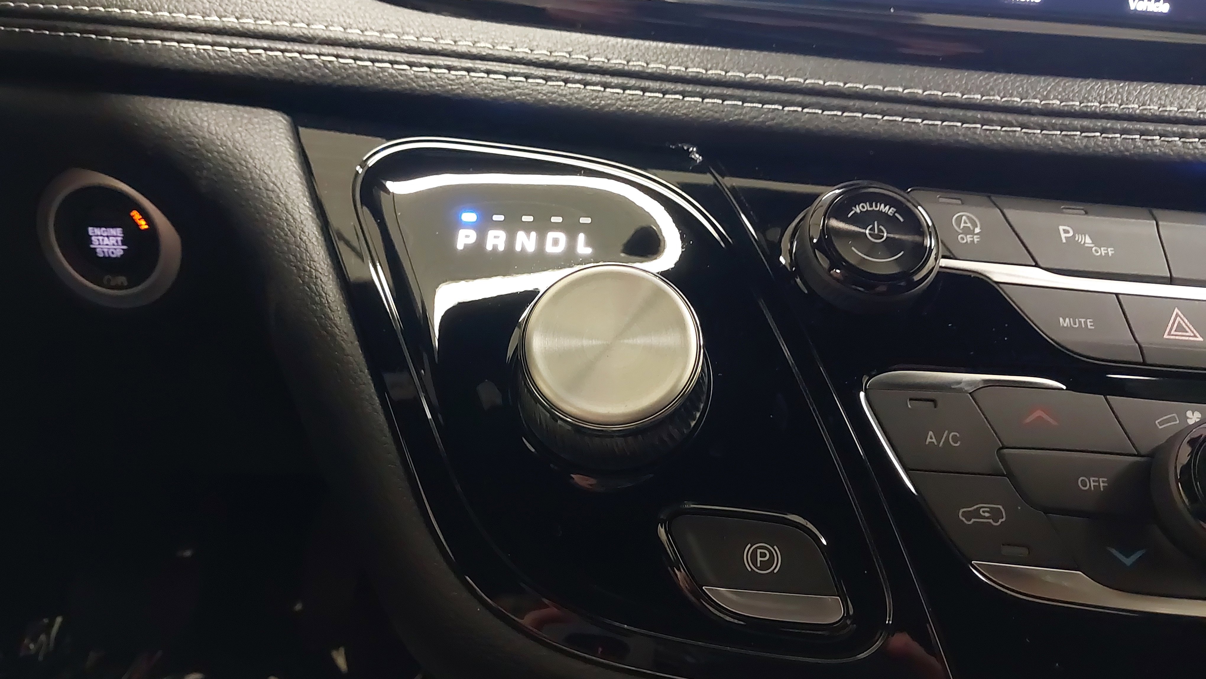 New 2026 Chrysler Pacifica Select image 21