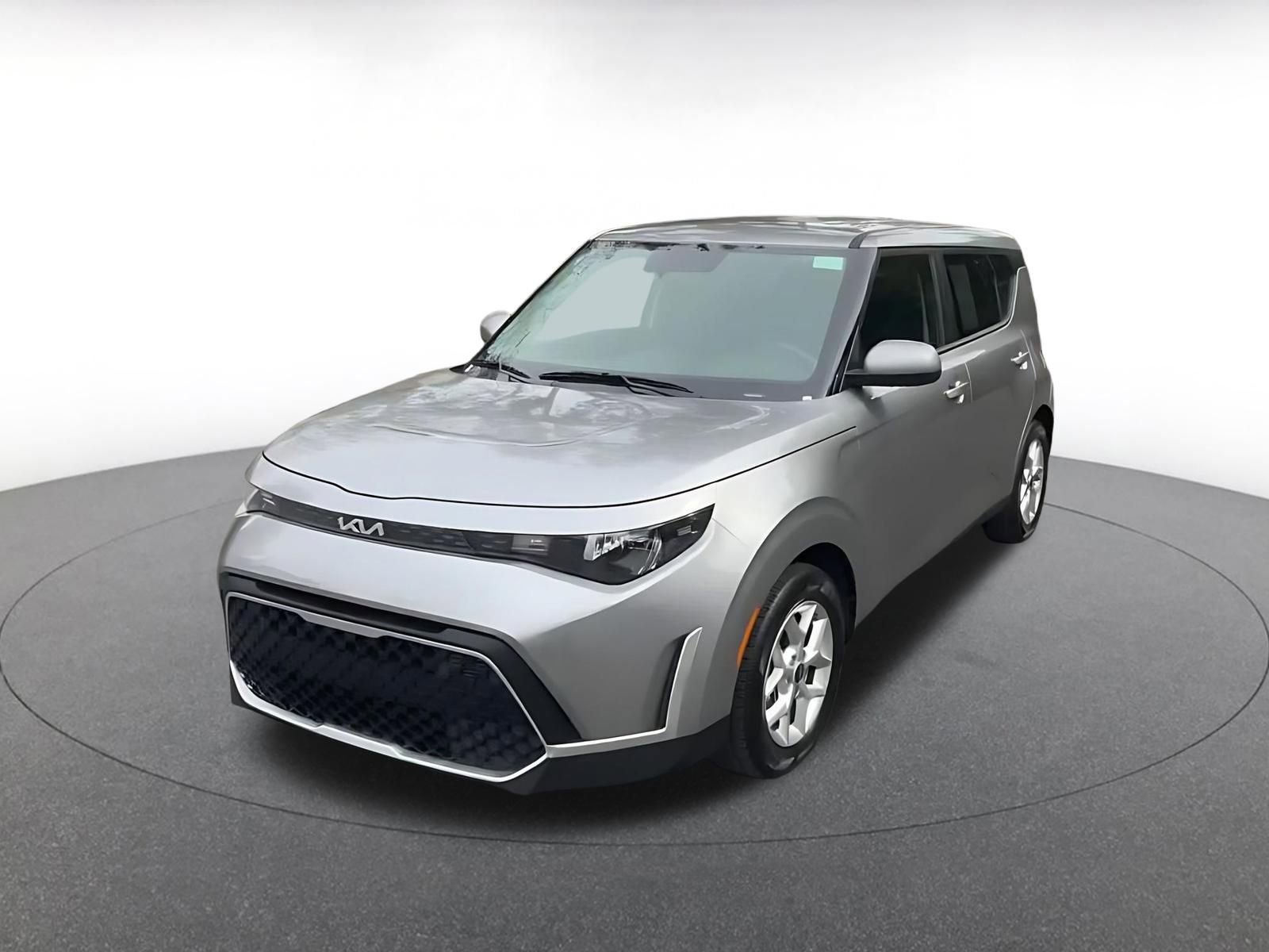 Used 2025 Kia Soul LX w/ LX Technology Package image 7