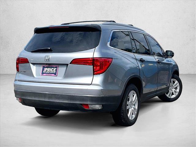 Used 2016 Honda Pilot LX image 2
