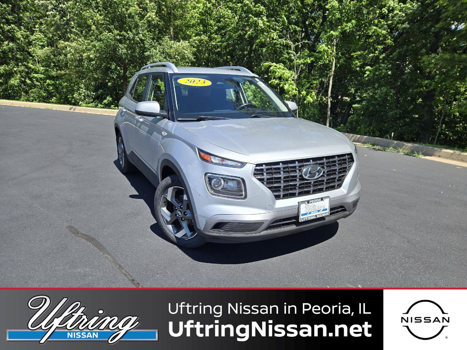 Used 2023 Hyundai Venue SEL FWD video 1