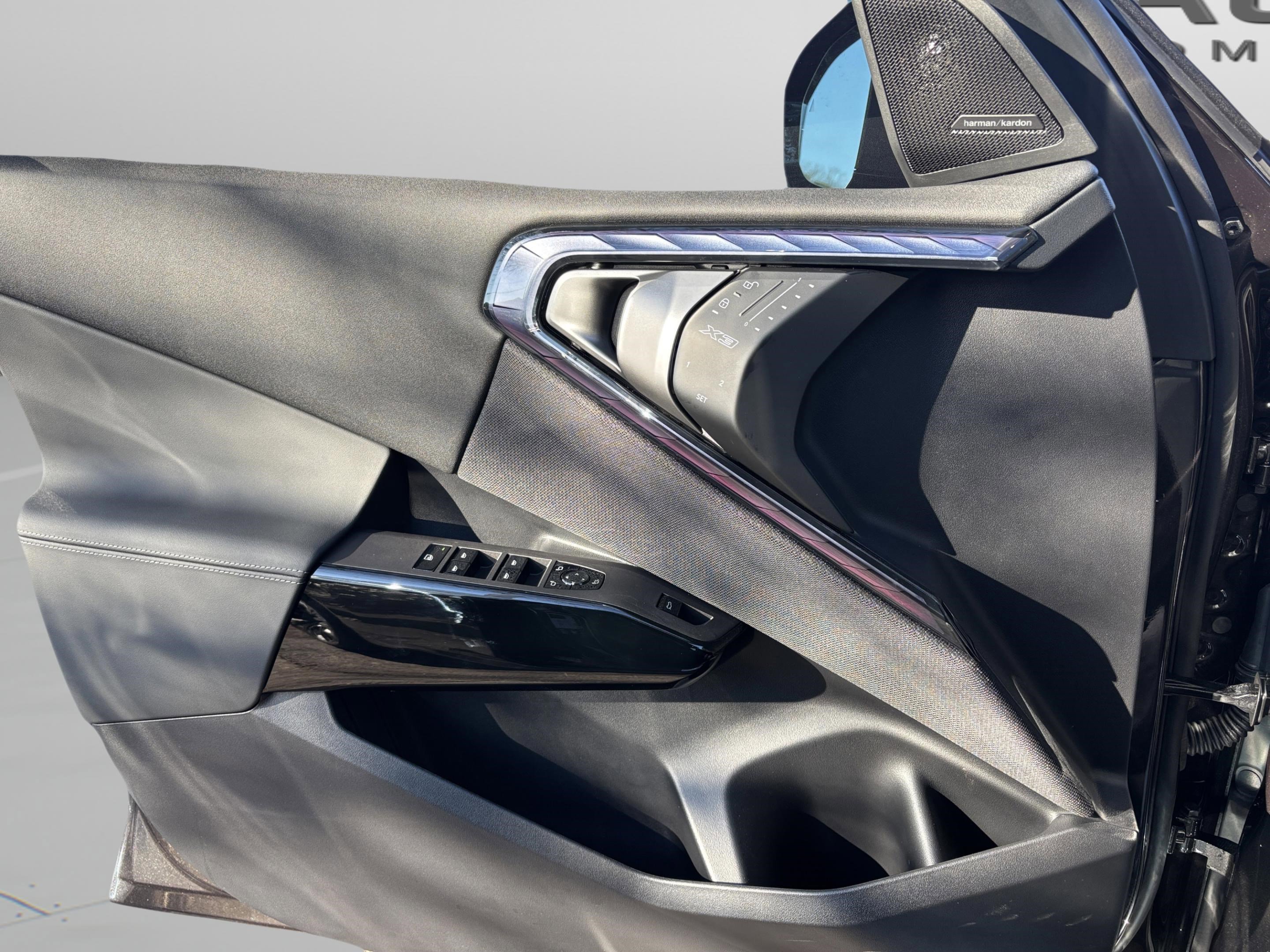 Used 2026 BMW X3 xDrive30 w/ M Sport Package image 28