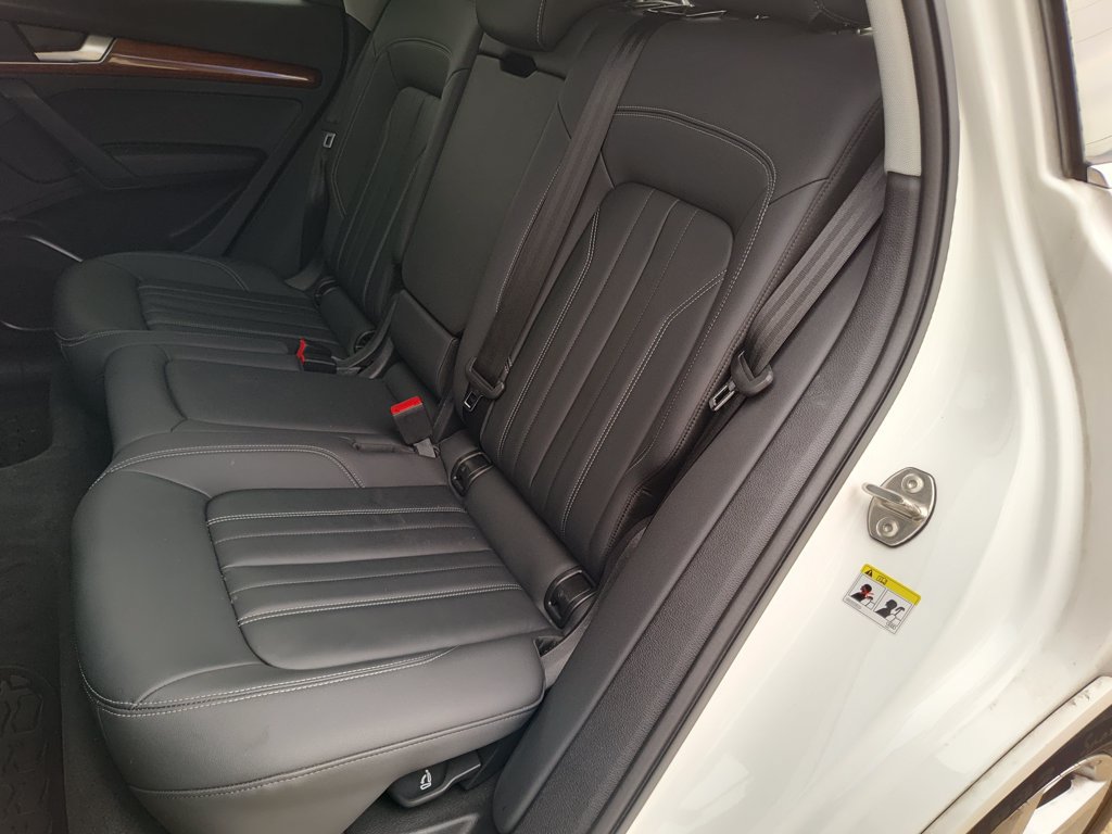 Used 2023 Audi Q5 2.0T Premium w/ Convenience Package AWD/4WD image 36