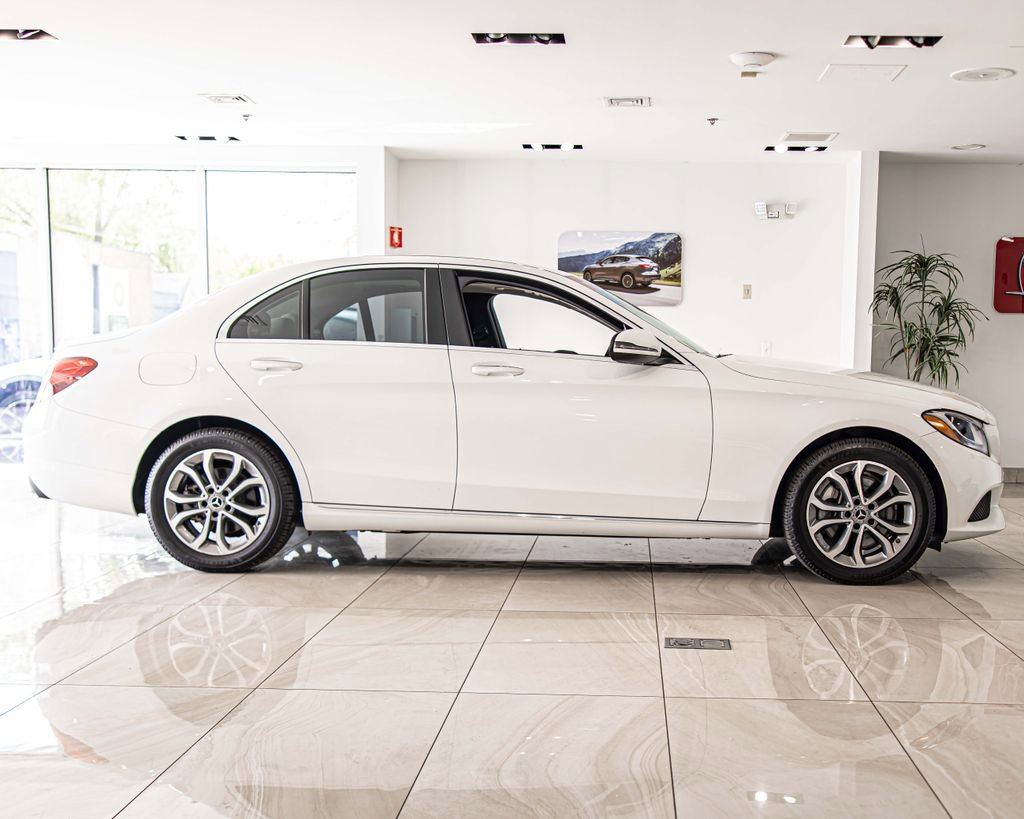 Used 2018 Mercedes-Benz C 300 4MATIC Sedan image 9