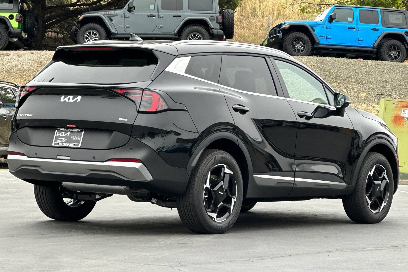 New 2026 Kia Sportage EX AWD/4WD image 4