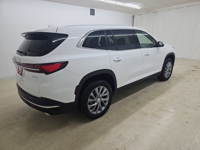 Used 2025 Buick Enclave Preferred image 16