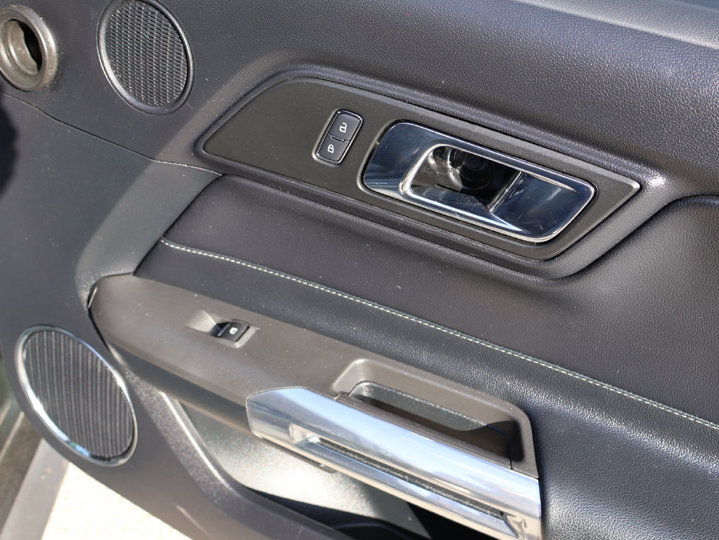 Used 2015 Ford Mustang GT Premium RWD image 12