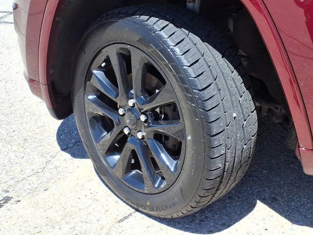 Used 2018 Jeep Grand Cherokee Altitude AWD/4WD image 9