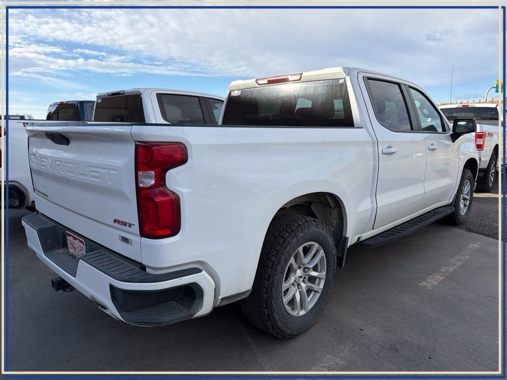 Used 2022 Chevrolet Silverado 1500 RST w/ Z71 Off-Road Package AWD/4WD image 3