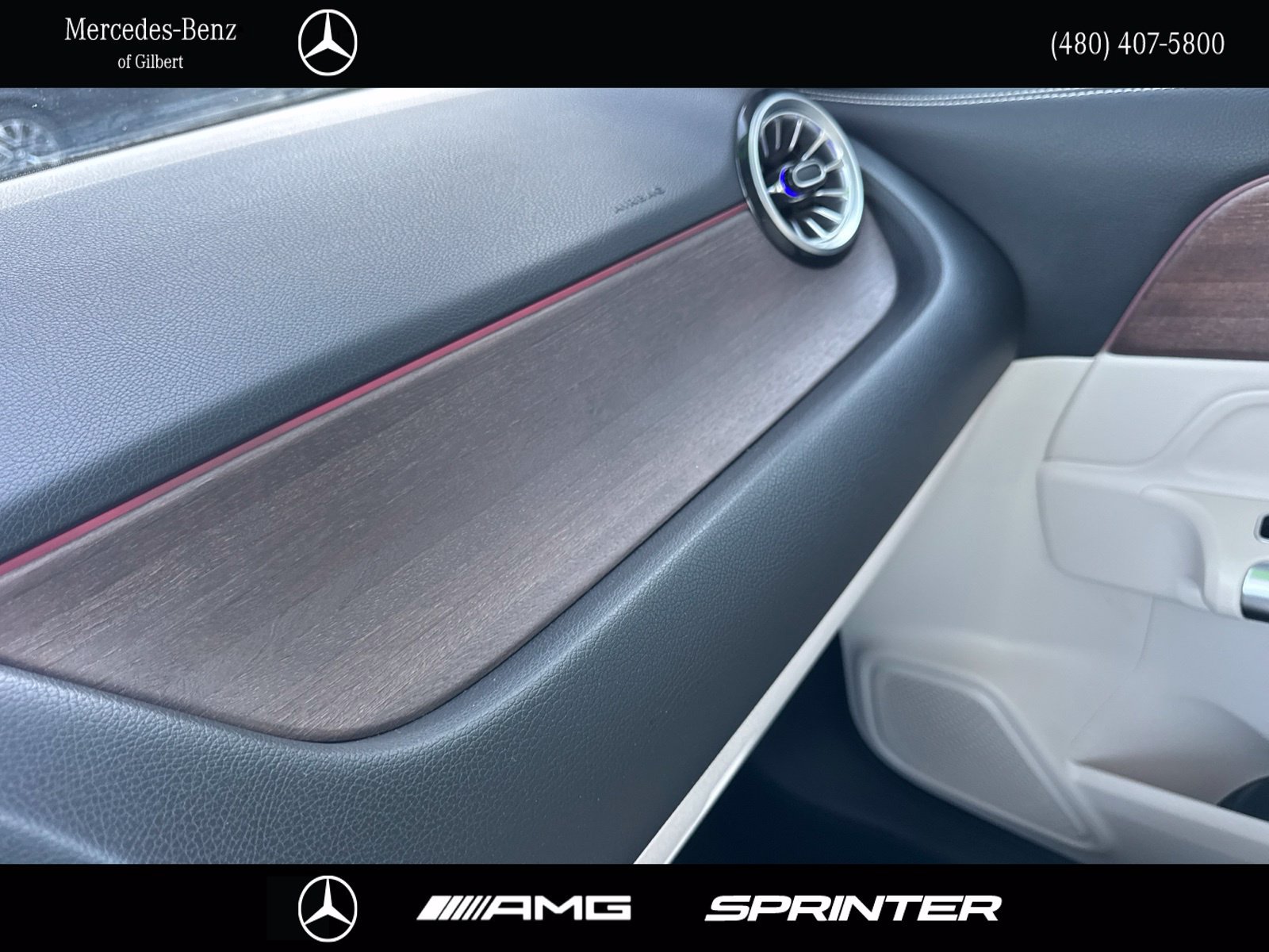 Used 2022 Mercedes-Benz GLA 250 4MATIC w/ Premium Package Lite image 26