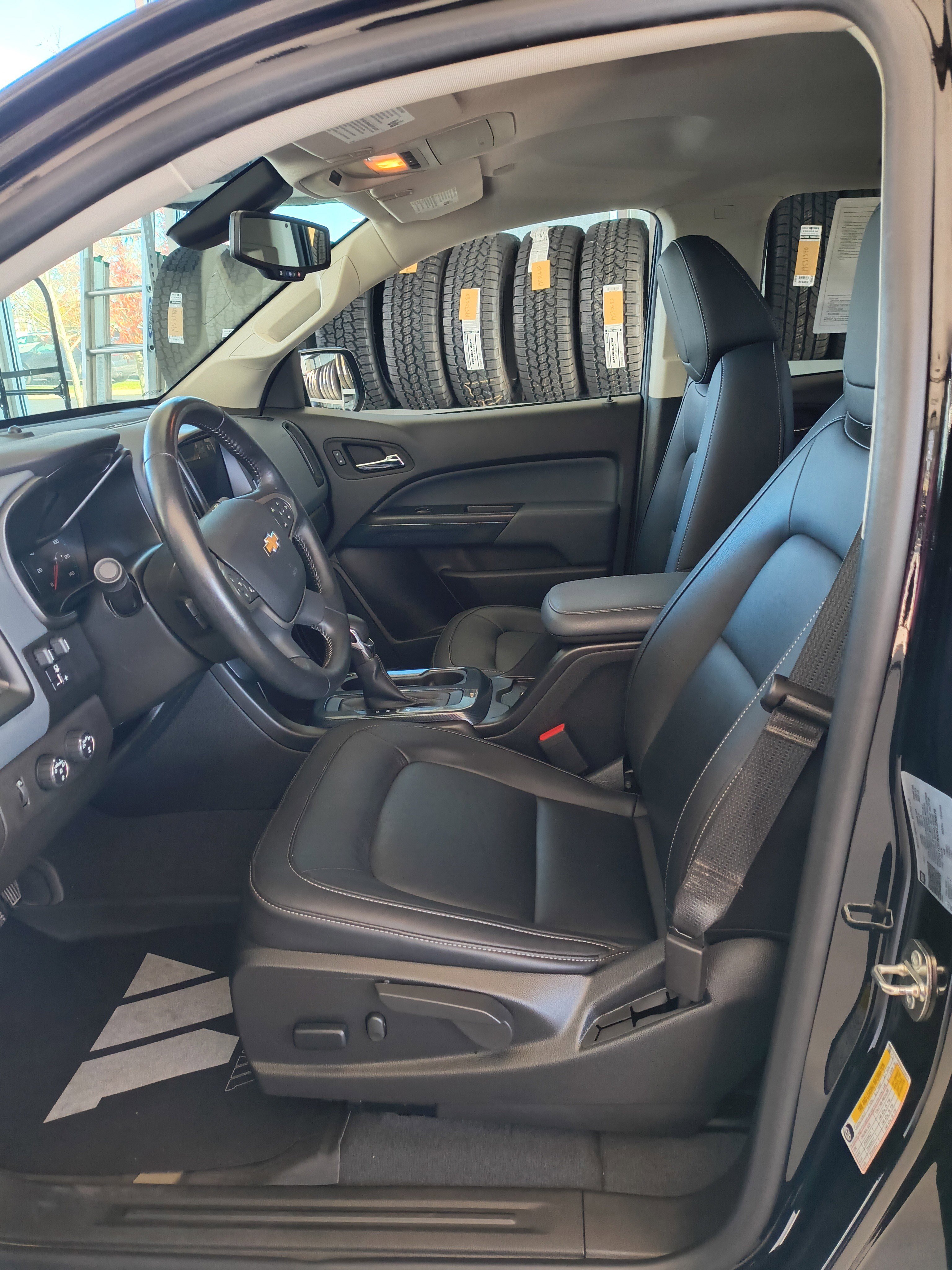 Used 2022 Chevrolet Colorado Z71 image 12