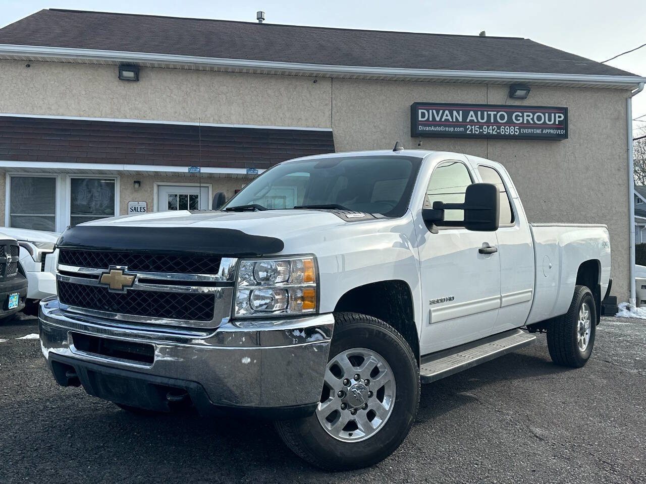 Used 2011 Chevrolet Silverado 3500 LT image 1