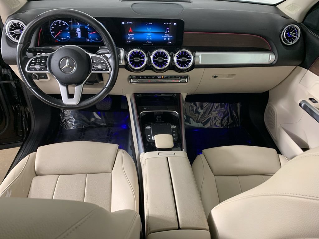 Used 2022 Mercedes-Benz GLB 250 4MATIC w/ Premium Package Lite image 34