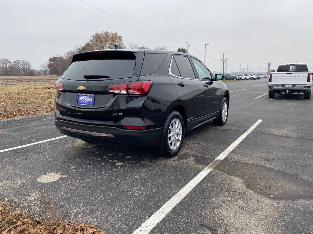 Used 2023 Chevrolet Equinox LT w/ Driver Convenience Package image 7