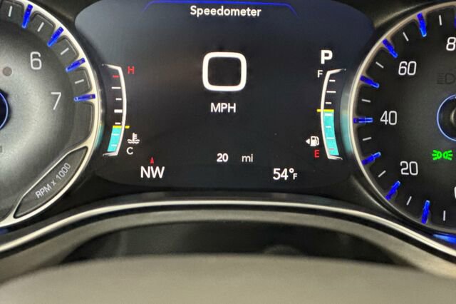 New 2026 Chrysler Pacifica Pinnacle image 25