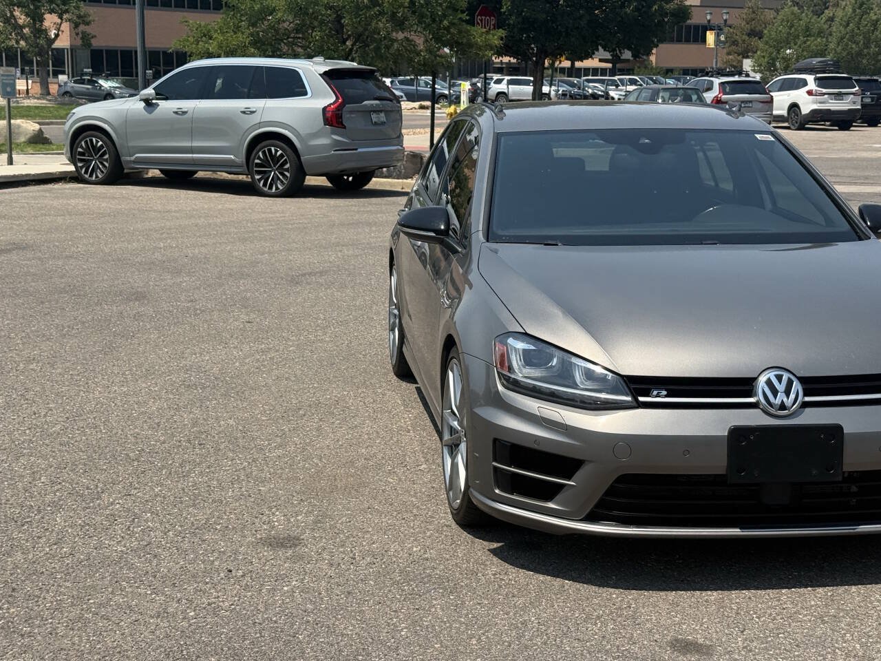 Used 2017 Volkswagen Golf R 4-Door AWD/4WD image 4