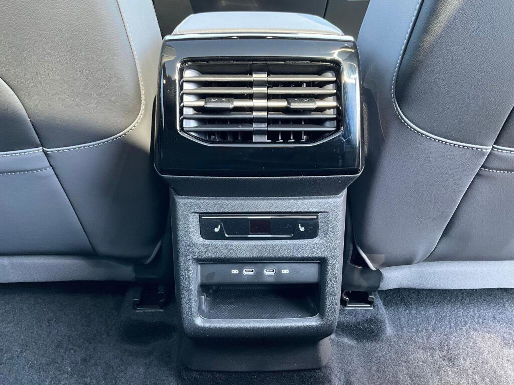 New 2026 Volkswagen ID.4 Pro S Plus AWD/4WD image 15