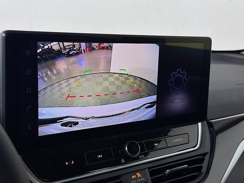 New 2025 Nissan Altima 2.5 SR w/ SR Premium Package image 16