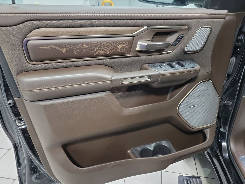 Used 2025 RAM 1500 Limited AWD/4WD image 42