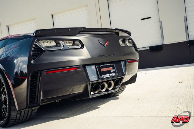 Used 2015 Chevrolet Corvette Z06 w/ 3LZ Preferred Equipment Group RWD image 26